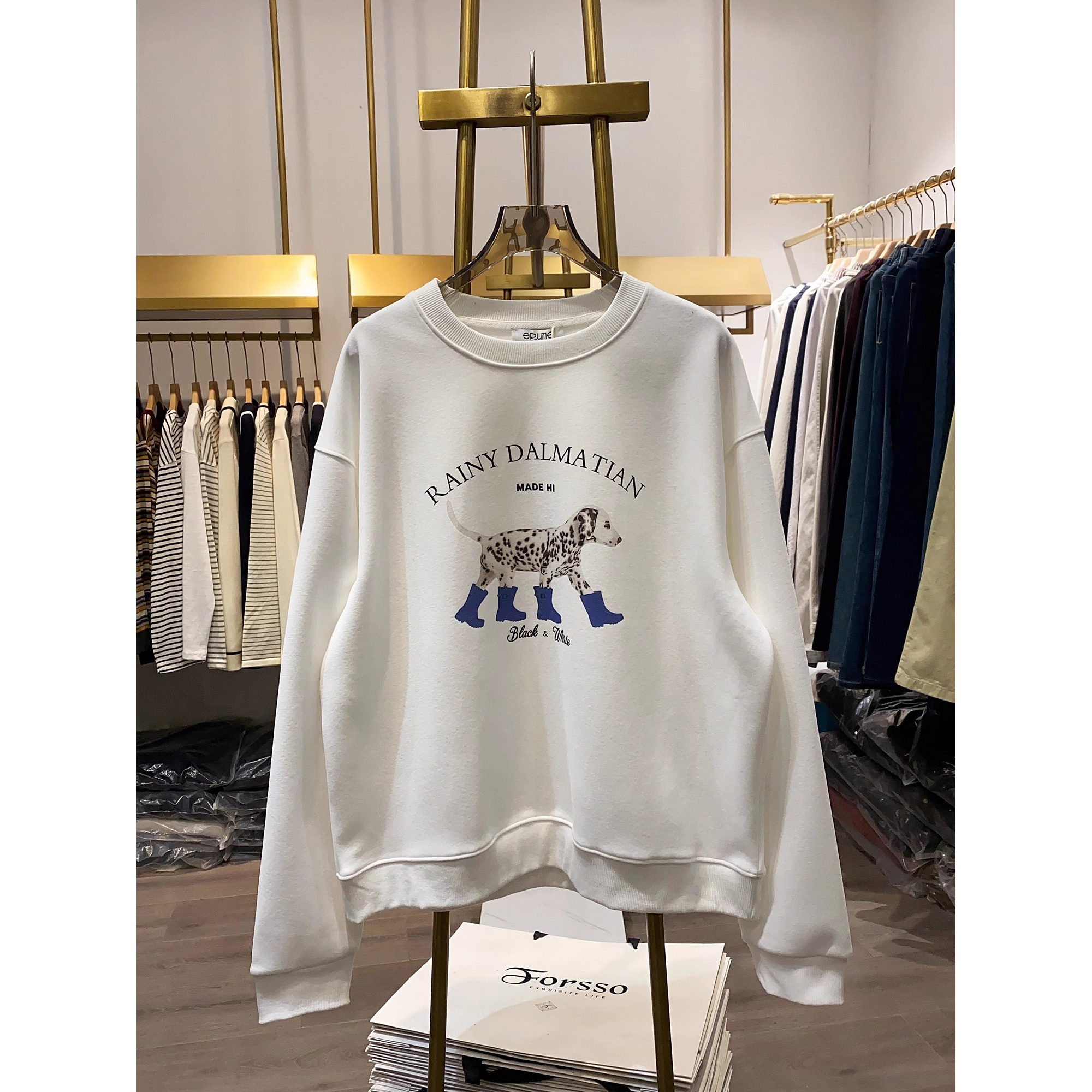 外贸原单尾货大牌可爱休闲风斑点狗印花圆领卫衣男女白色加绒百搭