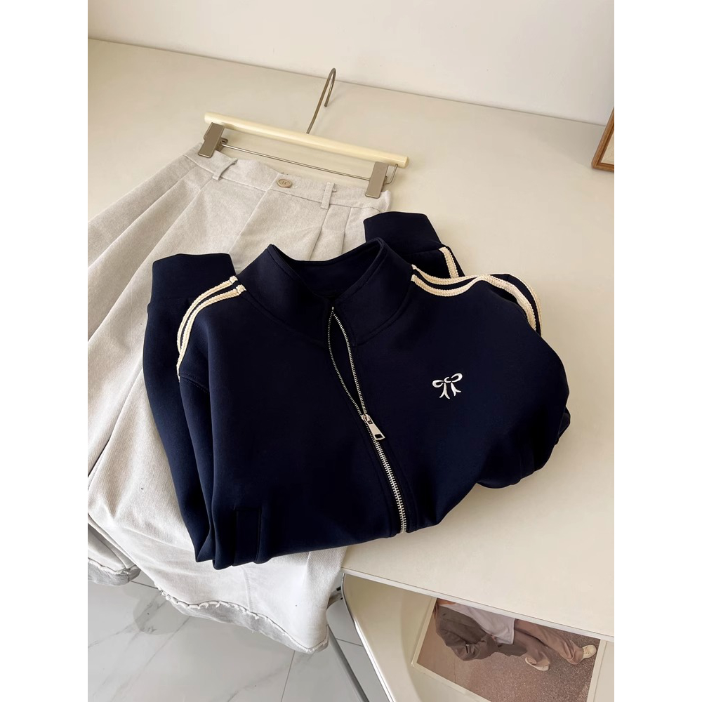 运动通勤风防晒外套女短款拉链开衫条纹装饰百搭小个子薄款上衣潮