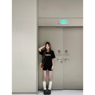 夏季套头韩版圆领黑色字母印花短袖T恤女夏宽松显瘦休闲百搭上衣