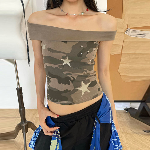 美式街头辣妹迷彩露肩短款t恤