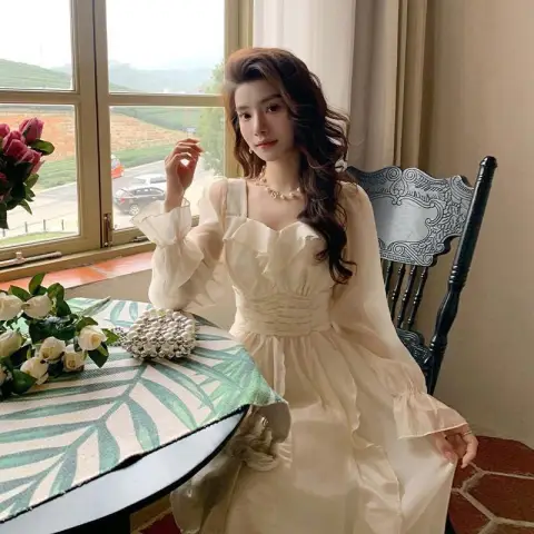 掌上明珠温柔风长袖连衣裙2025新款女春秋高级设计感收腰仙女长裙