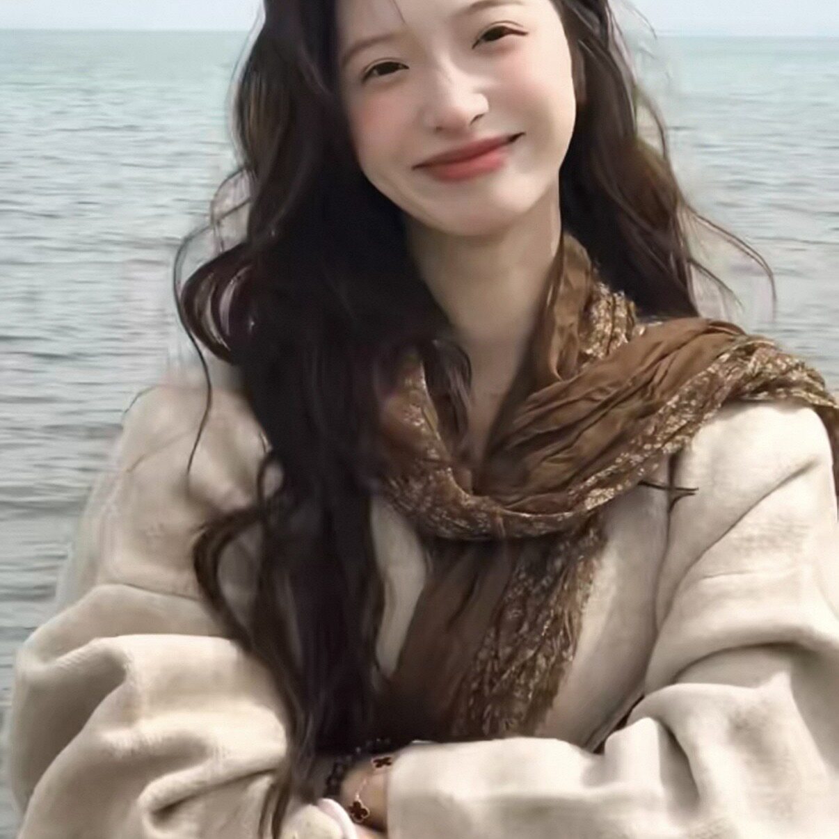 25新款民族秋冬褶皱披肩女保暖复古文艺围脖百搭小碎花旅游丝巾,服饰配件/皮带/帽子/围巾,围巾/丝巾/披肩,淘宝优惠券,粉丝福利购,淘宝优惠卷