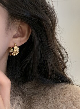 雾面褶皱不规则耳钉女半圆弯弧C型S925镀银针耳环ins小众个性耳饰