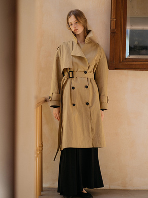 卡其色翻领中长款风衣外套