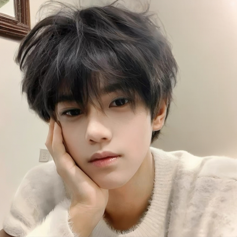 黑色微分碎盖自然蓬松日常万用男