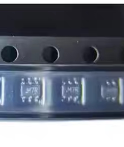 ADI供应 ADM1085AKSZ  ADM1085AKS封装SC706,控制器芯片,全新原装
