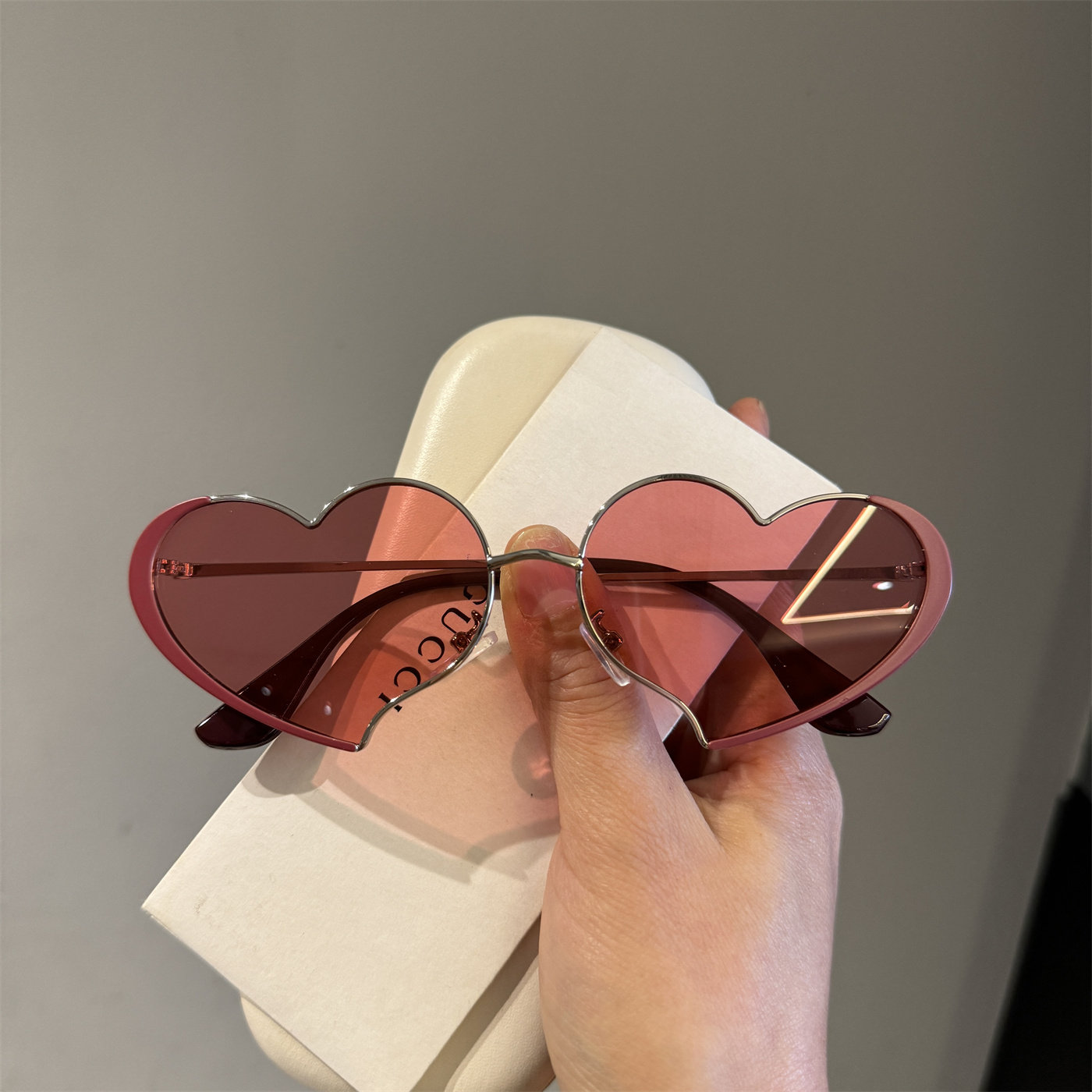 爱心墨镜男女款高级感甜美复古摇动嘻哈拍照金属小框桃心太阳眼镜,ZIPPO/瑞士军刀/眼镜,太阳眼镜,淘宝优惠券,粉丝福利购,淘宝优惠卷