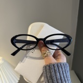 欧美风椭圆形小框眼镜女潮千禧辣妹ins高级感黑框平光镜素颜神器
