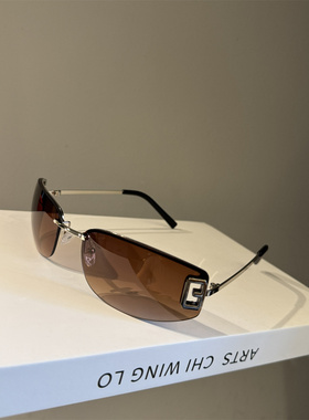 茶色一体发箍墨镜女高级感时髦