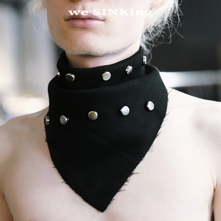 沉没SINKing 2026 由 Twill Studded Neckwear 铆钉 碎边三角领巾