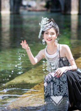 重磅苗族蜡染服装民族风苗疆少女夏季摄影写真闺蜜装芈墨旅拍爆款