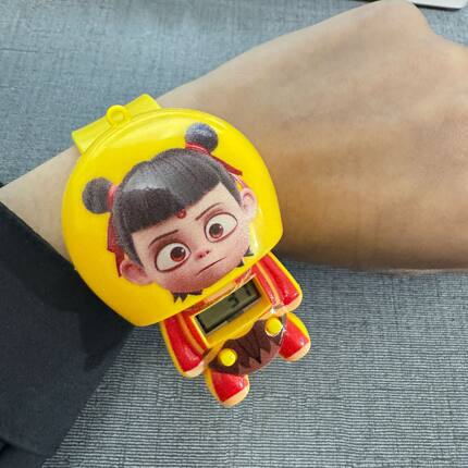 哪吒儿童玩具解压手表电子手表之魔童闹海小学生新年礼物女孩哪吒
