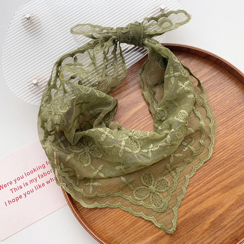 蕾丝三角巾小披肩外搭配裙子领巾