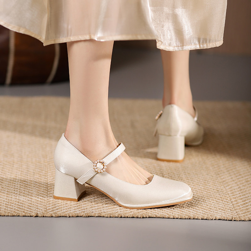 晚晚温柔仙女风单鞋女粗跟配裙子婚纱婚鞋浅口百搭高跟玛丽珍鞋