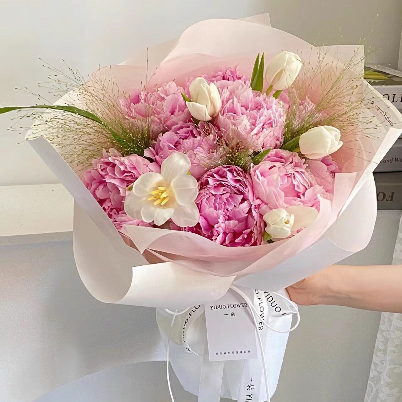 芍药郁金香混搭花束送生日深圳鲜花同城速递配花店送花上门