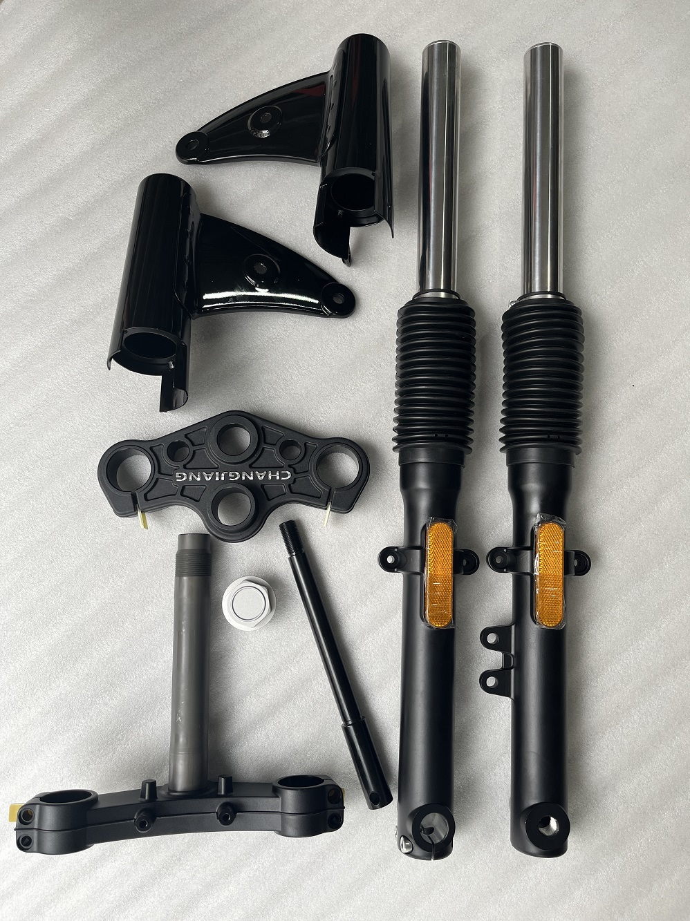 长江650700前减震方向柱上联板