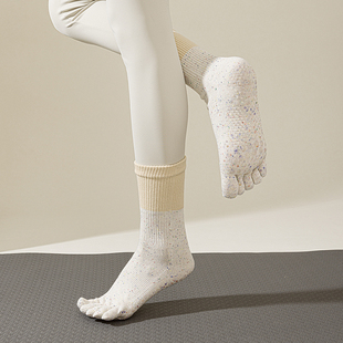 25秋冬新品 花点防滑瑜伽袜女纯色棉中筒专业运动普拉提脚趾袜 个性