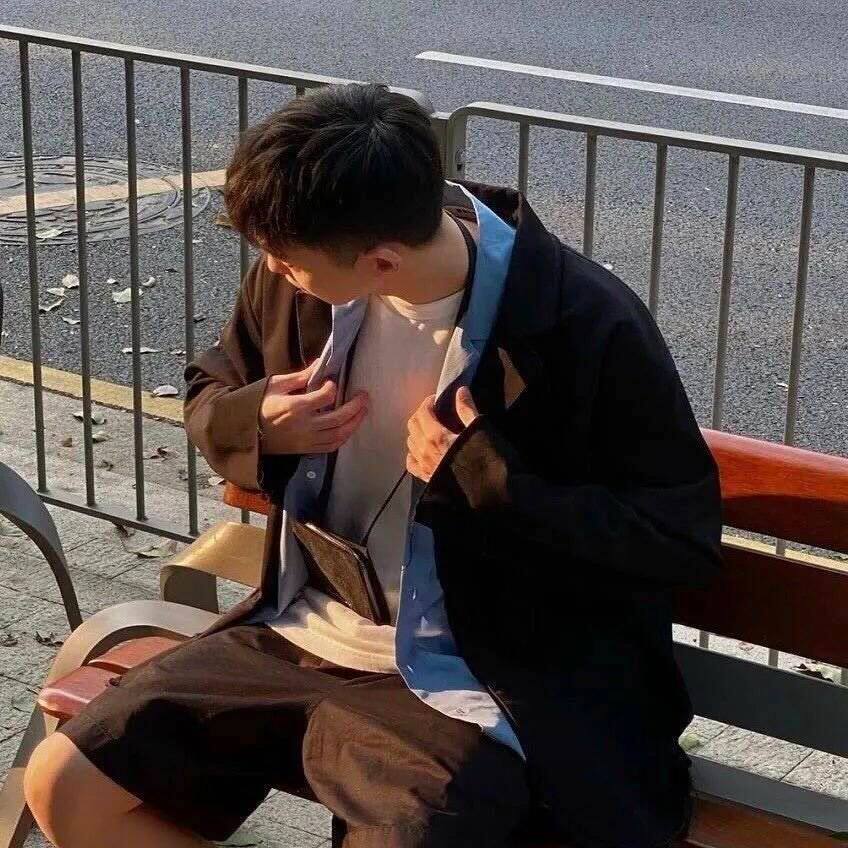 冬季新款美式国潮三条杠学生羽绒棉服男2025字母短款面包服外套