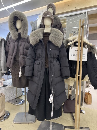 LOUISA.S狐狸毛领中长款收腰90白鸭绒羽绒服女气质百搭宽松外套冬