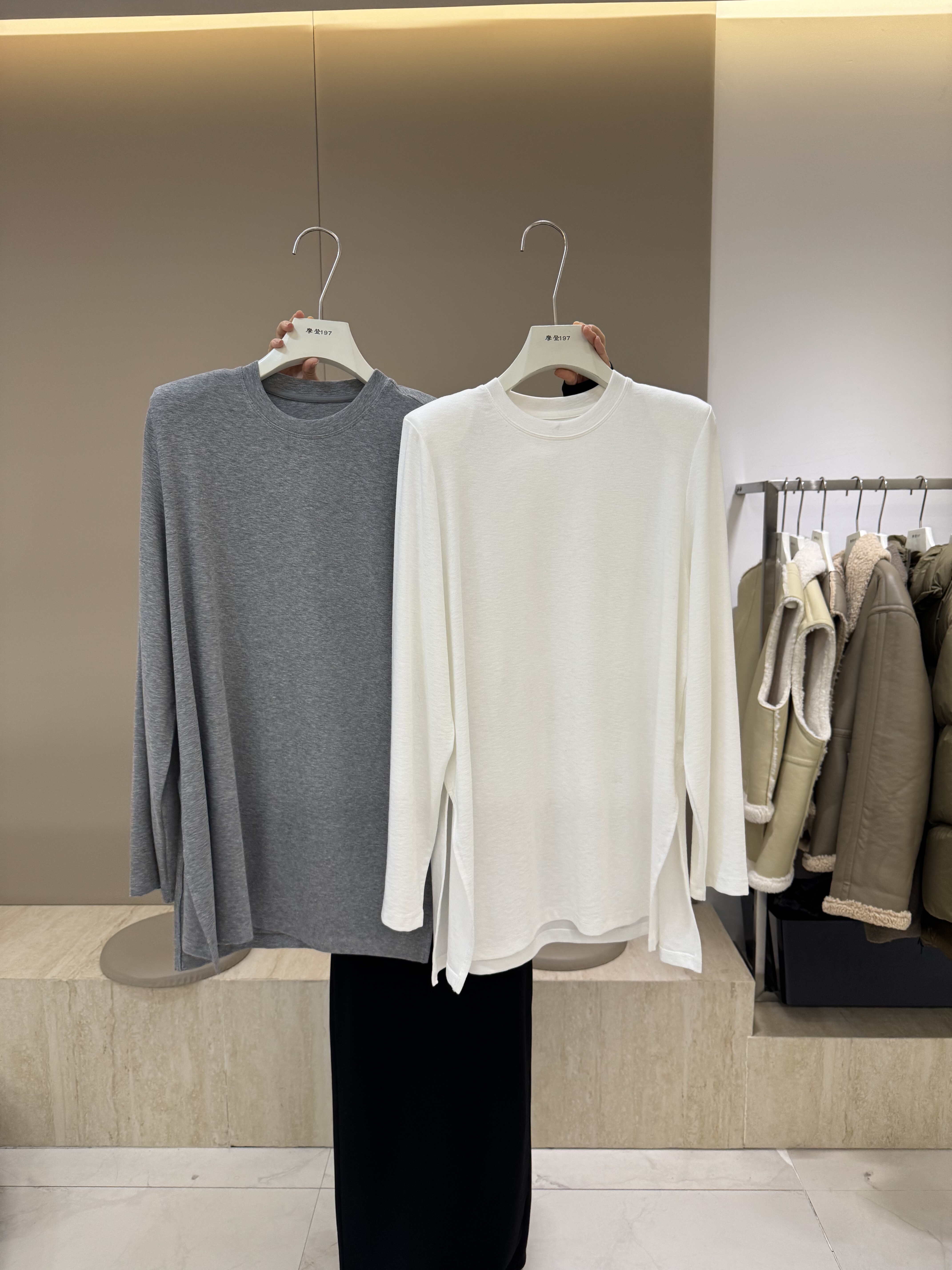 摩登mdeng韩版宽松圆领垫肩长袖T恤女冬季新款百搭显瘦打底衫3681