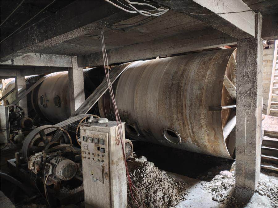 12月23日泉州球磨机14台（部分含控制柜）、发电机组4套及配套电柜14个网络拍卖公告