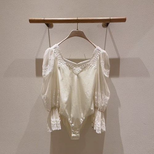 蕾丝花边公主风连体衣女