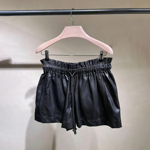 女 宽松百搭休闲裤 2026早春新款 小众黑色抽绳松紧腰皮质短裤