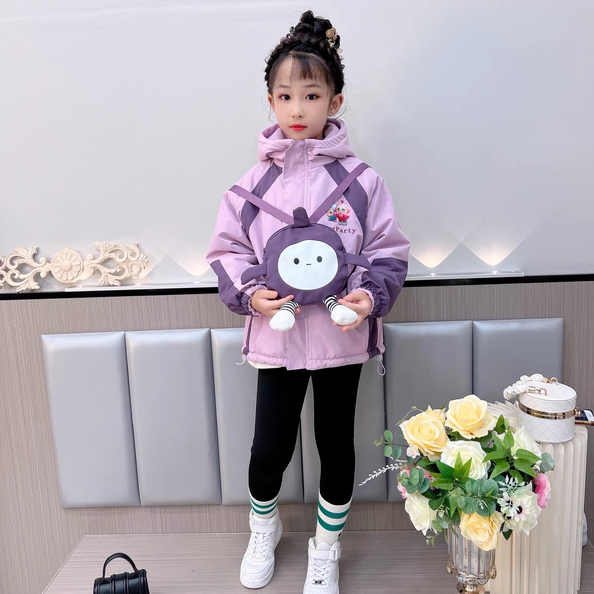 女童加绒加厚外套秋冬装2025新款洋气儿童装正反双面穿蛋仔冲锋衣