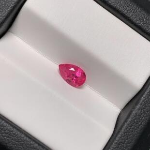 0.9克拉马亨盖天然水滴形热粉尖晶石裸石戒面6#