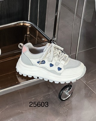 她菲娅2025春阿甘鞋新款厚底双网透气轻便休闲运动跑步鞋女25603