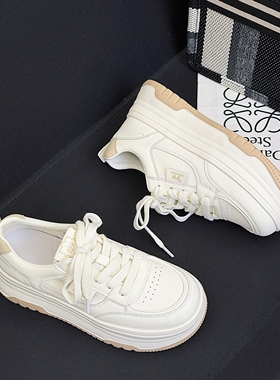 她菲娅2026春新款欧货真皮小白鞋女百搭厚底轻便休闲板鞋女5863-1