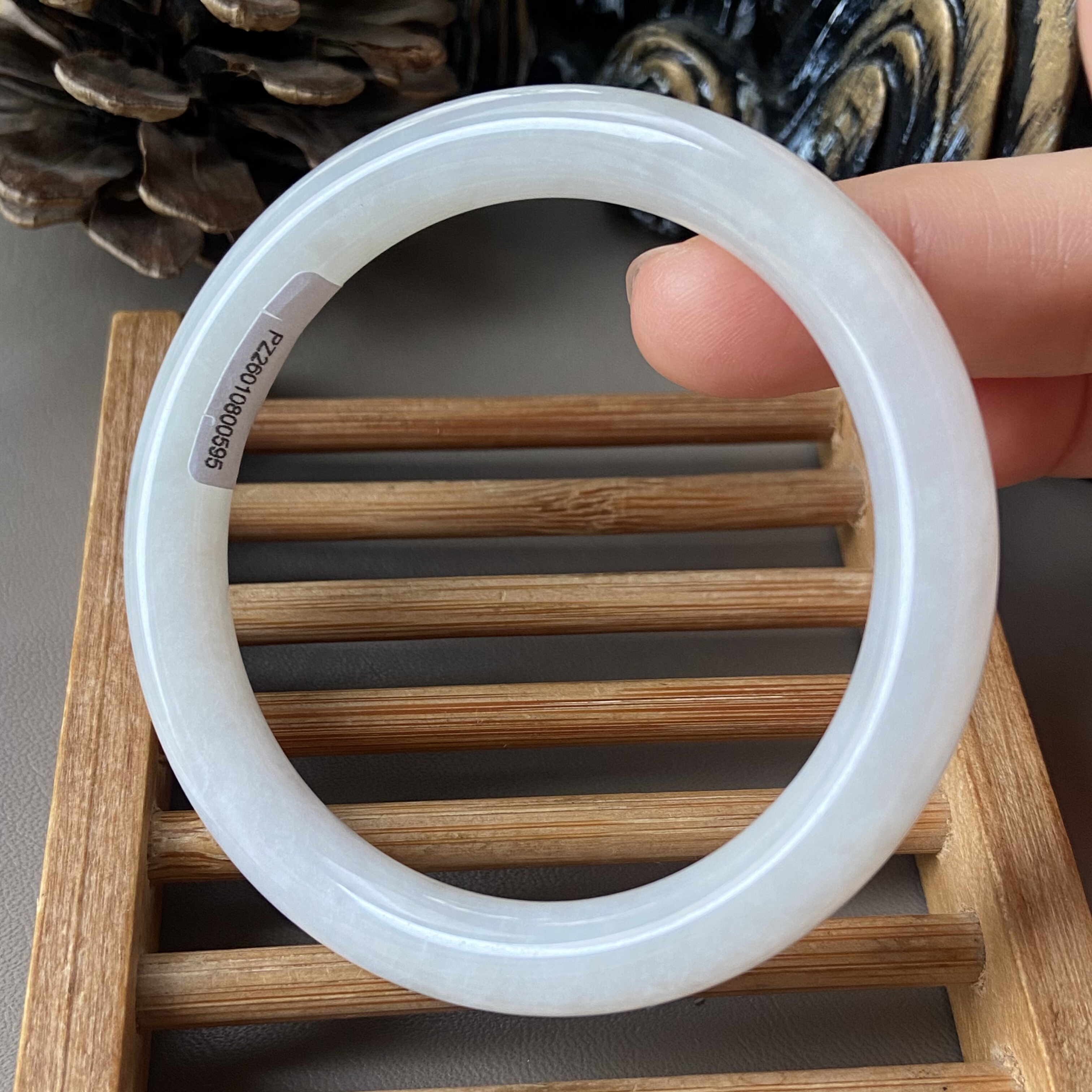 天然缅甸翡翠手镯54圆条冰种白月光浅绿老坑a货玉镯子带证书0595,珠宝/钻石/翡翠,手镯,淘宝优惠券,粉丝福利购,淘宝优惠卷