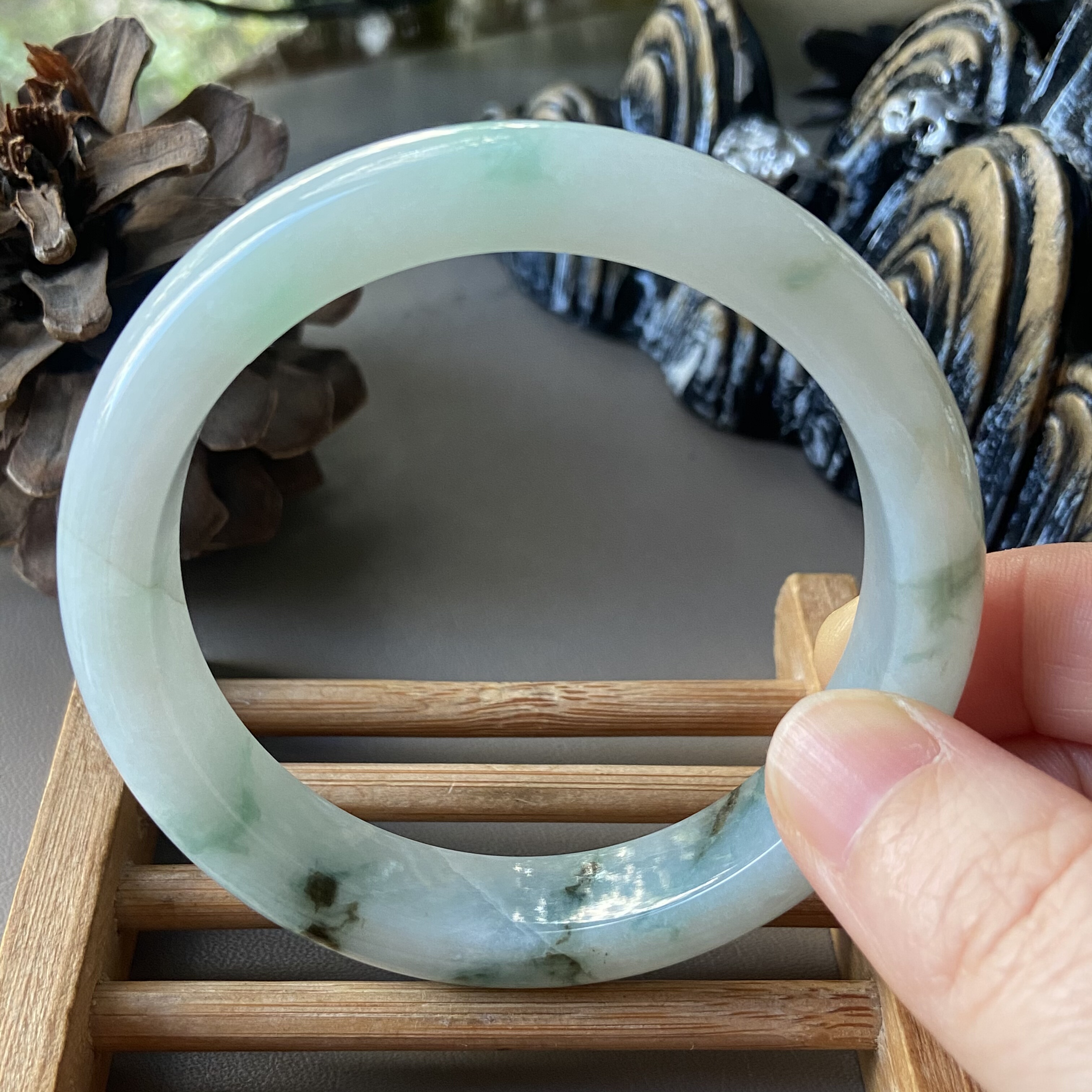 天然缅甸翡翠手镯58冰糯种飘蓝花老坑a货玉镯子带证书0153特价