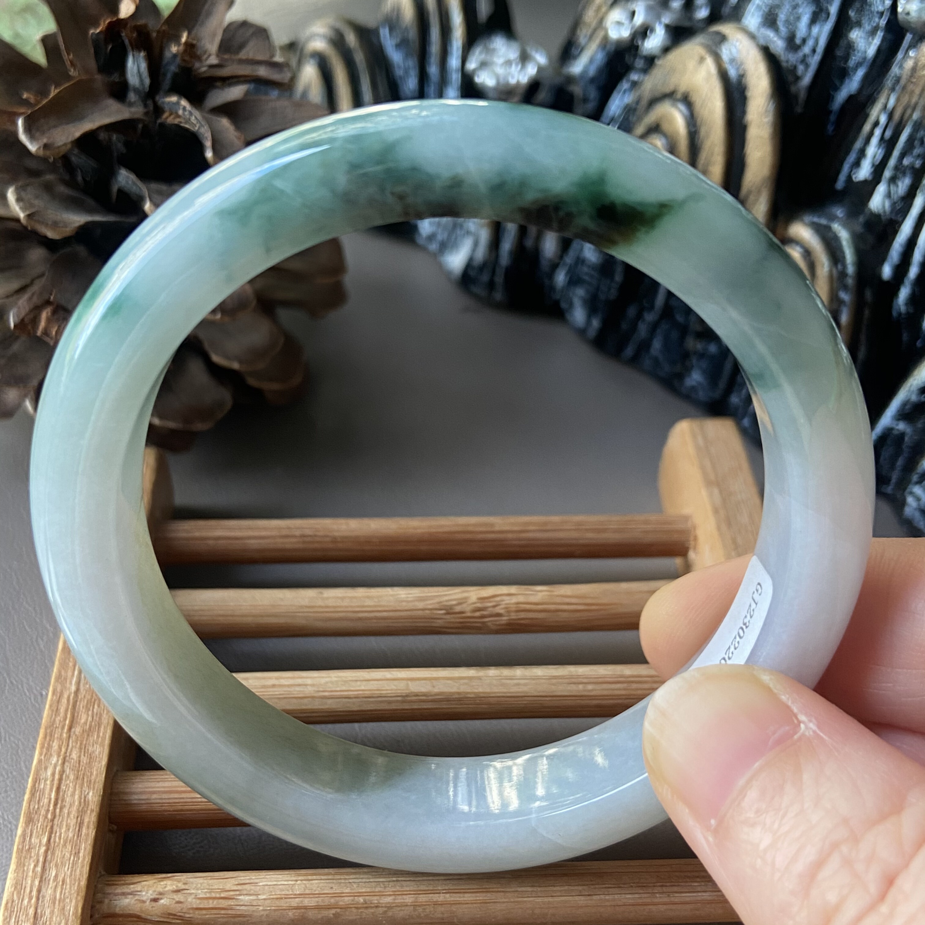 天然缅甸翡翠手镯58冰糯种飘蓝花玉镯子老坑a货0172带证书特价