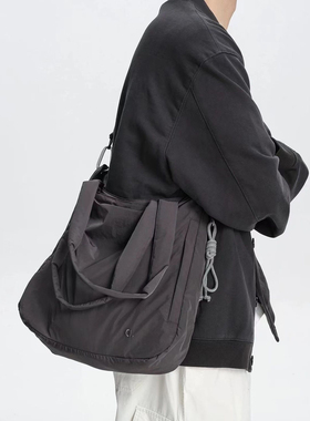 AWT25SS简约斜挎单肩两用包轻便大容量可拆卸小众设计托特包