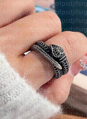 复古灵蛇戒指 纯银925立体做旧染黑生肖蛇指环男女情侣对戒个性潮