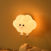 自由星云朵磁吸壁灯儿童硅胶拍拍小夜灯卡通月亮壁挂充电床头灯