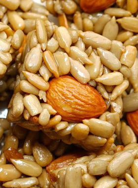 年货零食春节新年儿童老式坚果健康糖果网红瓜子混合童年怀旧糕点