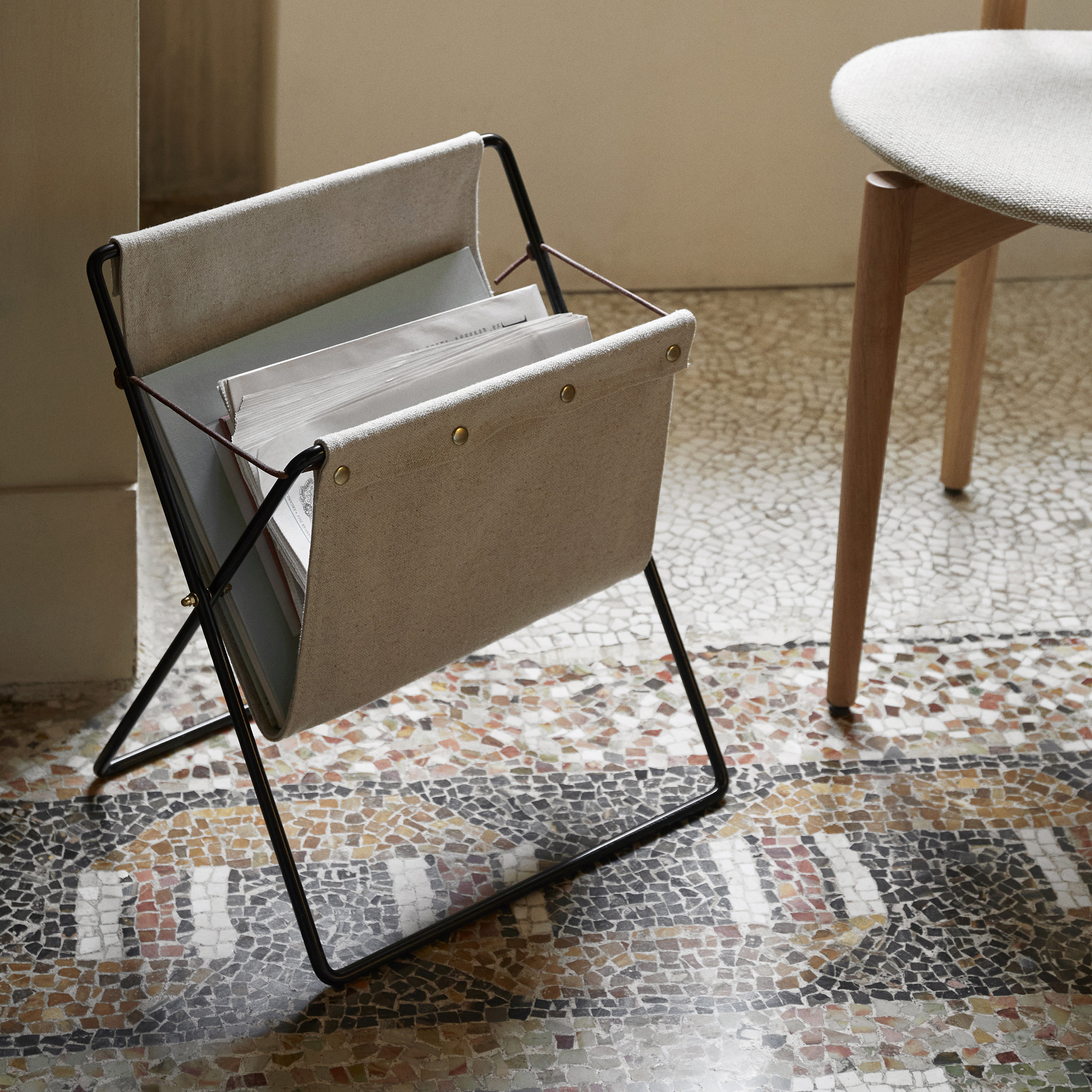 Ferm Living HERMAN Sector帆布杂志架书报架落地置物架书架