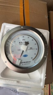 阳泉精仪YB150ZT轴向精密压力表0.25级