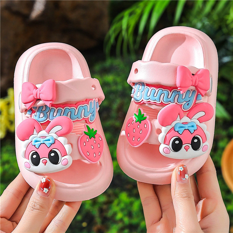 女童凉拖鞋夏季卡通软底防滑小孩子室内外穿宝宝洗澡儿童轻便拖鞋