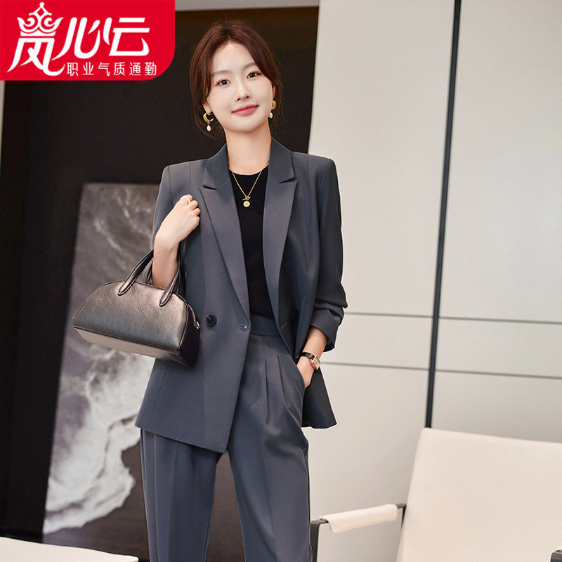 灰色西装套装女春秋2026新款职业装气质女神范正装休闲小西服外套