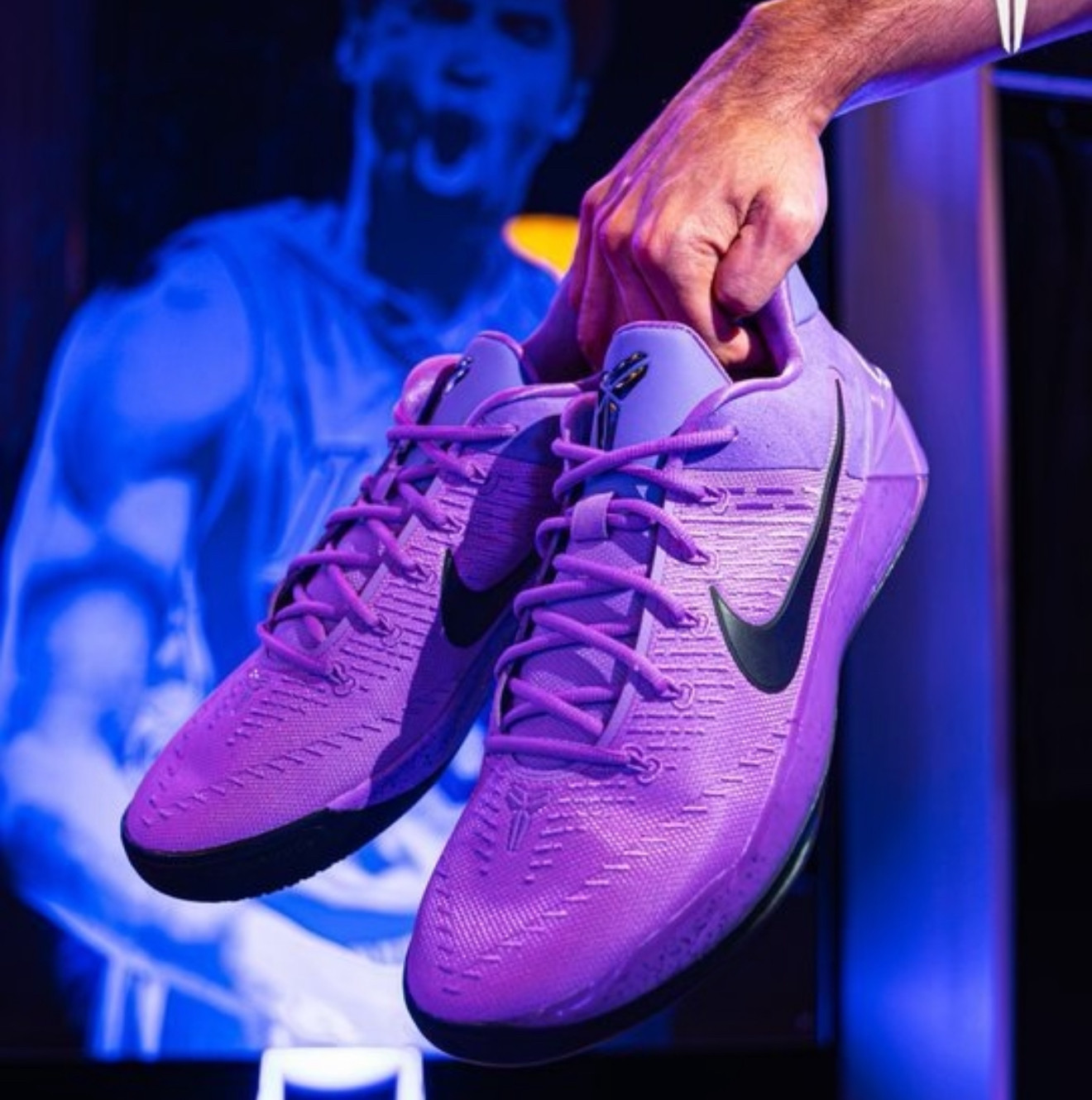 Nike Kobe AD 科比12AD紫罗兰复刻2026低帮实战篮球鞋 IO8233-500