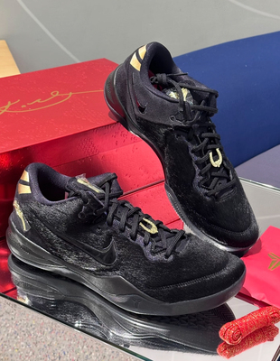 Nike Kobe 8 EXT Protro 马年限定版 篮球鞋 男款 黑金IO8152-001