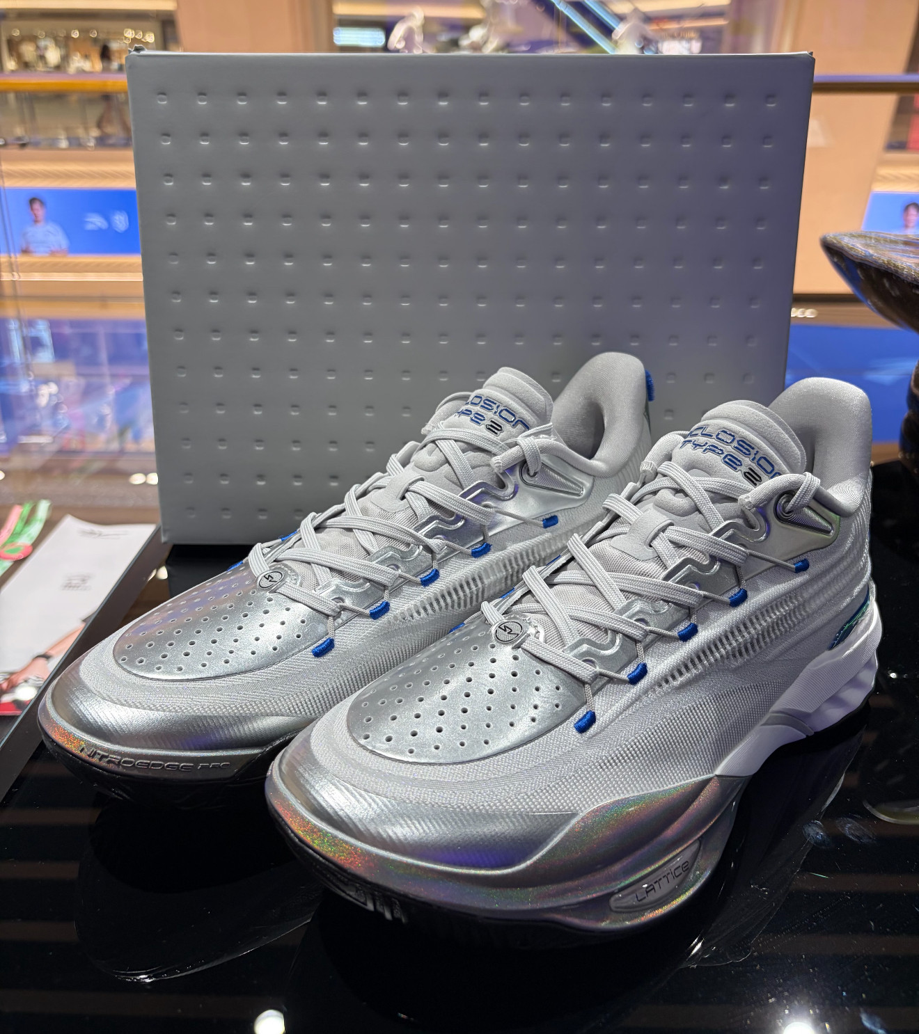 ANTA SNEAKERVERSE eclosion Type2 安踏橙 中足碳板 低帮 篮球鞋