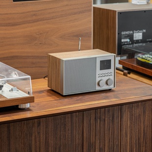 现货 Geneva Decon S 吉年瓦兰元气小音箱收音机多功能蓝牙音箱