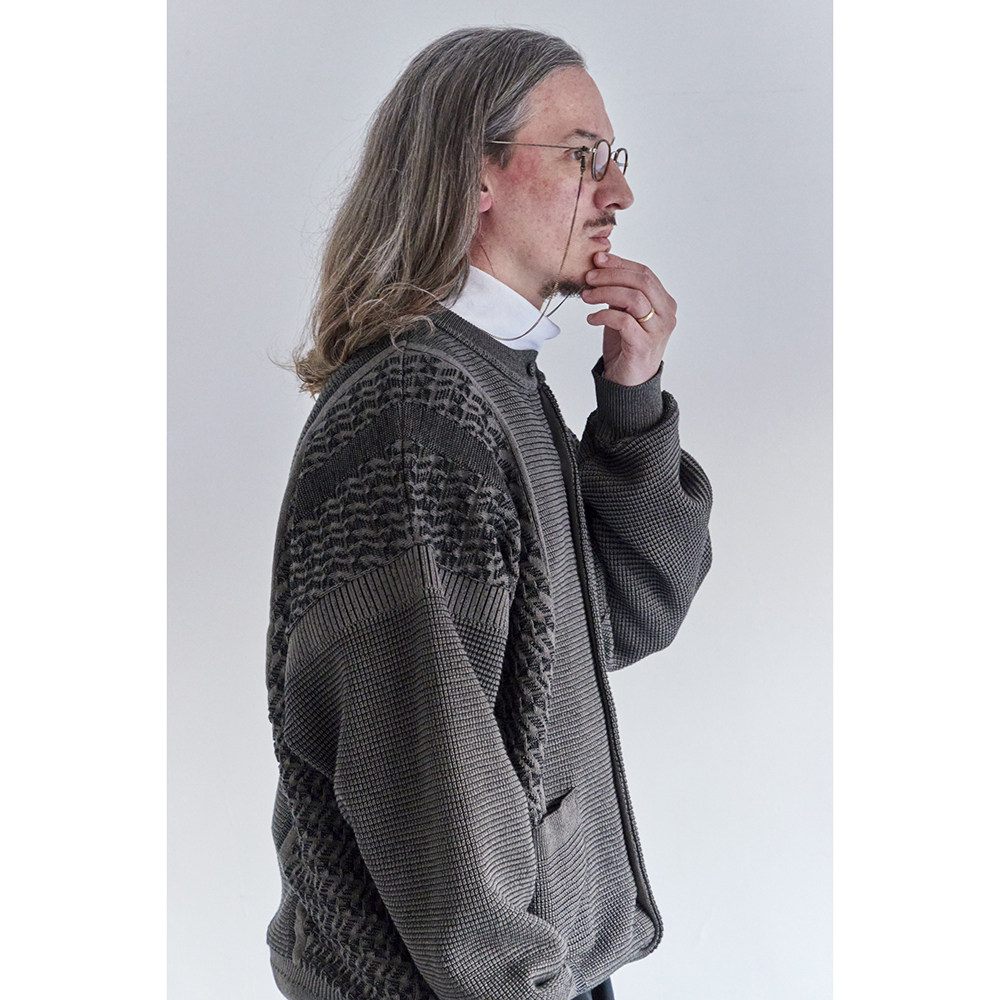 YASHIKI &ldquo;黄昏&rdquo;秋叶的色彩变迁 秋冬穿搭宽松剪裁针织开衫