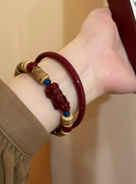 新中式椰壳朱砂貔貅串珠手镯女款ins小众设计感复古气质百搭首饰