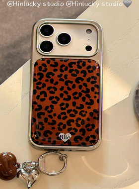 小众ins复古棕色豹纹手机壳爱心挂件适用iphone17ProMax苹果16手机壳14新款15女13滴胶