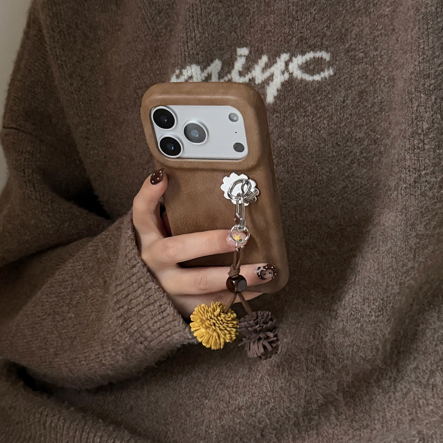复古高级仿皮感流苏吊坠韩系ins适用iphone17ProMax苹果16手机壳14小众15女13